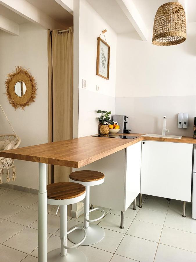 Studio Double Climatise Avec Terrasse - Proche Tram & Centre Montpellier Exterior photo